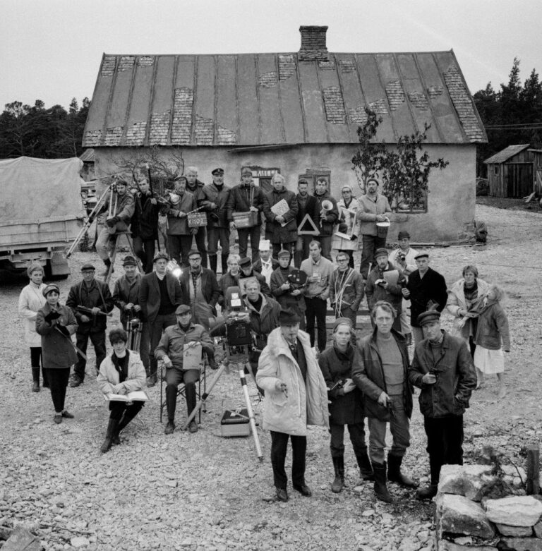 Filmteamet bakom Ingemar Bergmans film Skammen 1967, © Lennart Nilsson Photography